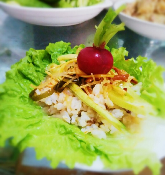 <a href=/shicai/shucai/TuDou/index.html target=_blank><u>土豆</u></a>泥包饭