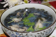 海蛎子<a href=/shicai/mimian/DouFu/index.html target=_blank><u>豆腐</u></a>汤
