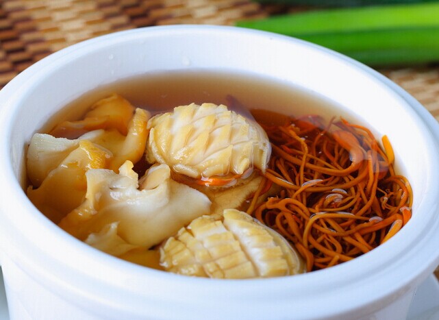 <a href=/shicai/shuichanpin/BaoYu/index.html target=_blank><u>鲍鱼</u></a>怎么吃
