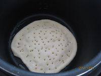 番茄肉丝洋<a href=/shicai/shucai/cong/index.html target=_blank><u>葱</u></a>披萨—电饭煲版的做法步骤6