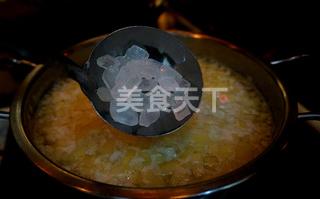 <a href=/shicai/guopin/PingGuo/index.html target=_blank><u>苹果</u></a>酒酿<a href=/shicai/rouqin/JiDan/index.html target=_blank><u>鸡蛋</u></a>羹养颜丰胸必备哦的做法步骤：9