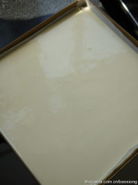 豆乳<a href=/shicai/mimian/NaiLao/index.html target=_blank><u>奶酪</u></a>蛋糕的做法步骤1