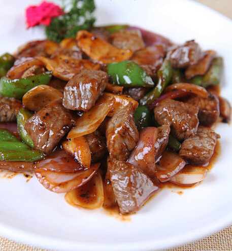 快手家常菜黑椒<a href=/shicai/rouqin/NiuRou/index.html target=_blank><u>牛肉</u></a>粒怎么做？