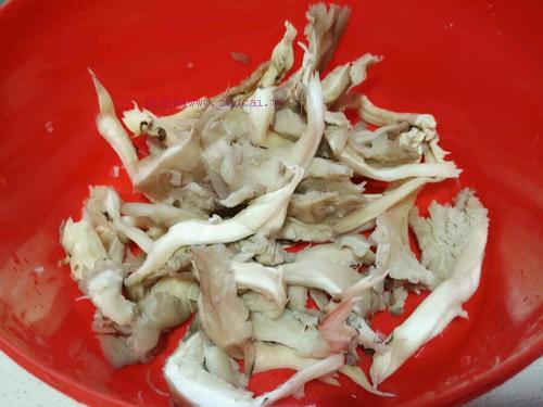炸<a href=/shicai/shucai/MoGu/index.html target=_blank><u>蘑菇</u></a>的做法
