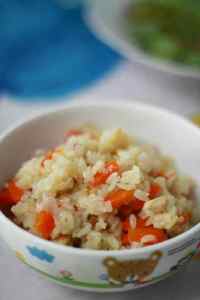 电饭锅胡萝<a href=/shicai/rouqin/ZhengJi/index.html target=_blank><u>鸡肉</u></a>煲仔饭的做法步骤9