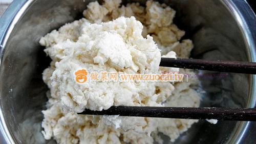 山西面食<a href=/shicai/shucai/DouJiao/index.html target=_blank><u>豆角</u></a>焖面的做法