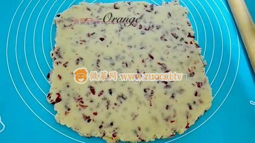 <a href=/shicai/guopin/ManYueMei/index.html target=_blank><u>蔓越莓</u></a>奶酥的做法