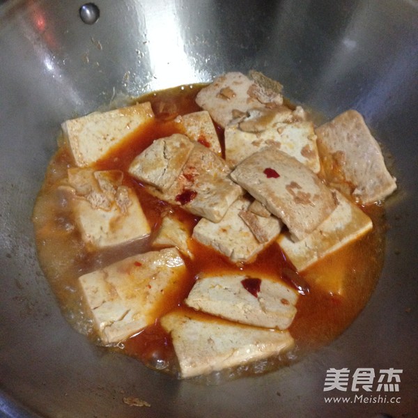 家常<a href=/shicai/mimian/DouFu/index.html target=_blank><u>豆腐</u></a>的做法