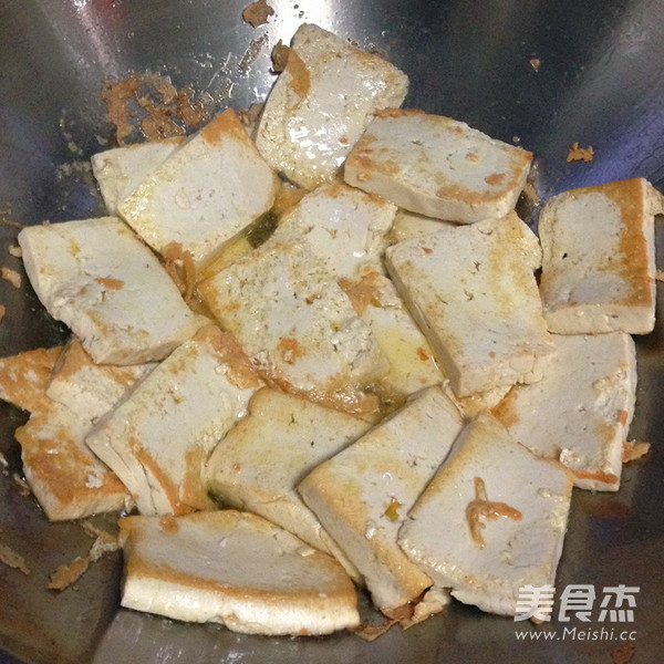 家常<a href=/shicai/mimian/DouFu/index.html target=_blank><u>豆腐</u></a>的做法