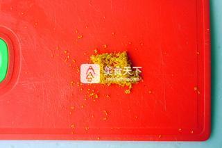 <a href=/shicai/guopin/NingMeng/index.html target=_blank><u>柠檬</u></a>奶冻的做法步骤：6