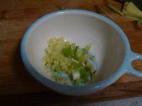 水煮<a href=/shicai/shuichanpin/PangXie/index.html target=_blank><u>螃蟹</u></a>的做法步骤5