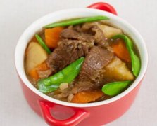 土豆豆角炖肉