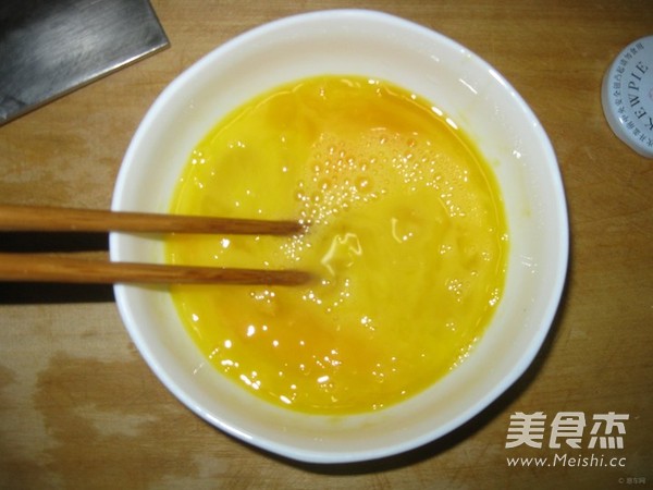 <a href=/shicai/rouqin/JiDan/index.html target=_blank><u>鸡蛋</u></a>混杂沙拉的做法