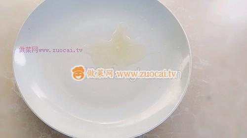 拔丝<a href=/shicai/shucai/HongShu/index.html target=_blank><u>红薯</u></a>的做法