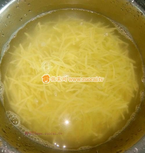三丝爆豆的做法