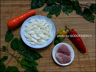 舌尖上的高考：舒缓压力白菜炒肉片