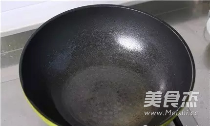 爱煮食的炒烤<a href=/shicai/rouqin/NiuRou/index.html target=_blank><u>牛肉</u></a>的做法