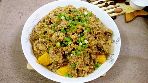 粉蒸<a href=/shicai/rouqin/YangRou/index.html target=_blank><u>羊肉</u></a>的做法