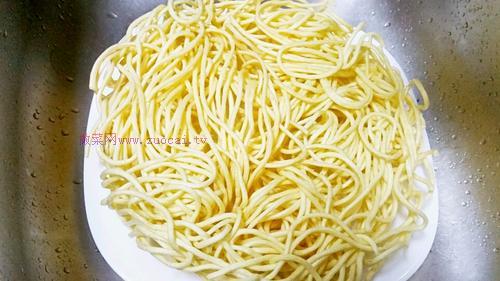 大虾伊面的做法