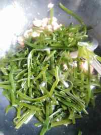 <a href=/shicai/shuichanpin/HaiDai/index.html target=_blank><u>海带</u></a>丝炒肉的做法步骤7