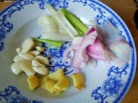 <a href=/shicai/diaoweipin/HeiHuJiao/index.html target=_blank><u>黑胡椒</u></a>汁<a href=/shicai/rouqin/JiChi/index.html target=_blank><u>鸡翅</u></a>的做法步骤1