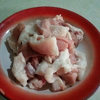 油炸酥肉的做法图解1