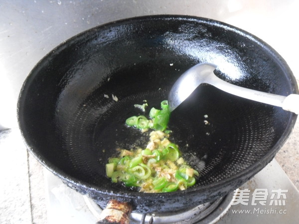 <a href=/shicai/shucai/XiangGu/index.html target=_blank><u>香菇</u></a>油菜的做法