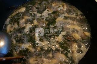 <a href=/shicai/shucai/MaChiXian/index.html target=_blank><u>马齿苋</u></a>拨鱼儿的做法步骤：10