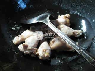咖喱白菜<a href=/shicai/rouqin/JiChi/index.html target=_blank><u>鸡翅</u></a>根 的做法步骤：2