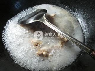 咖喱白菜<a href=/shicai/rouqin/JiChi/index.html target=_blank><u>鸡翅</u></a>根 的做法步骤：4