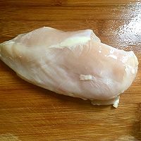 牙签肉（<a href=/shicai/rouqin/JiXiongRou/index.html target=_blank><u>鸡胸肉</u></a>）的做法图解2