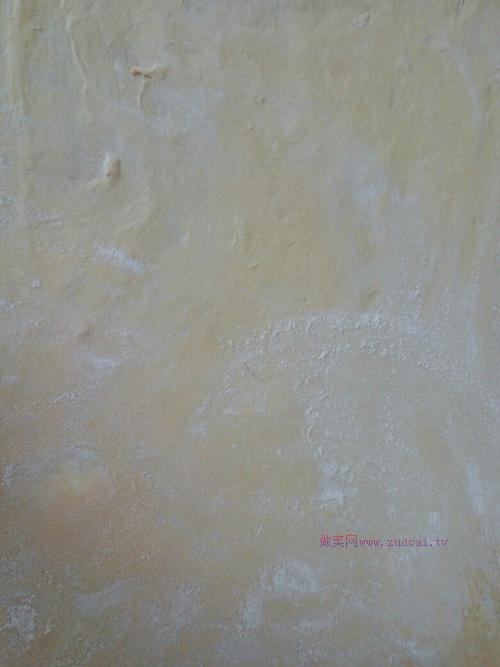 <a href=/shicai/shucai/NanGua/index.html target=_blank><u>南瓜</u></a>花卷的做法