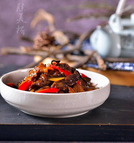 <a href=/shicai/shucai/ZhenMo/index.html target=_blank><u>榛蘑</u></a><a href=/shicai/shucai/TuDou/index.html target=_blank><u>土豆</u></a>片