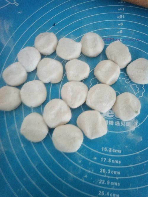 韭菜肉馅饺子的做法