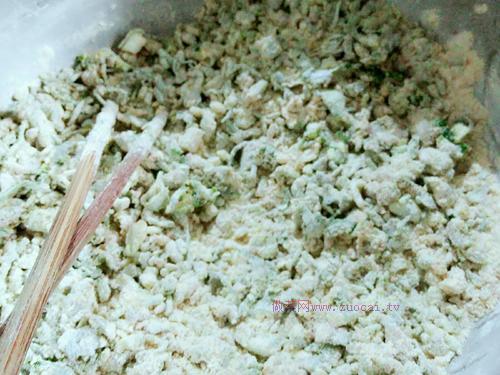 香菜杂粮面片的做法