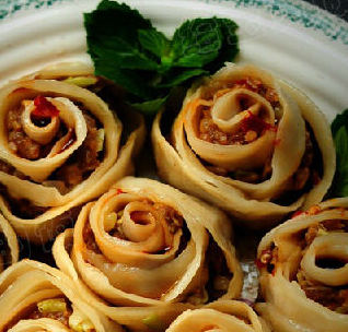 玫瑰花煎饺的家常做法