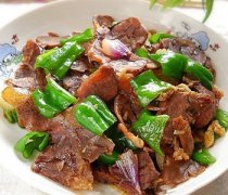 【青椒炒牛肉】青椒炒牛肉怎么做好吃_青椒炒牛肉的做法大全