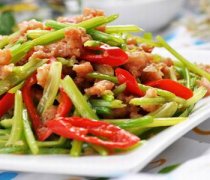 【芹菜炒肉末】芹菜炒肉末的做法_芹菜炒肉末怎么做好吃